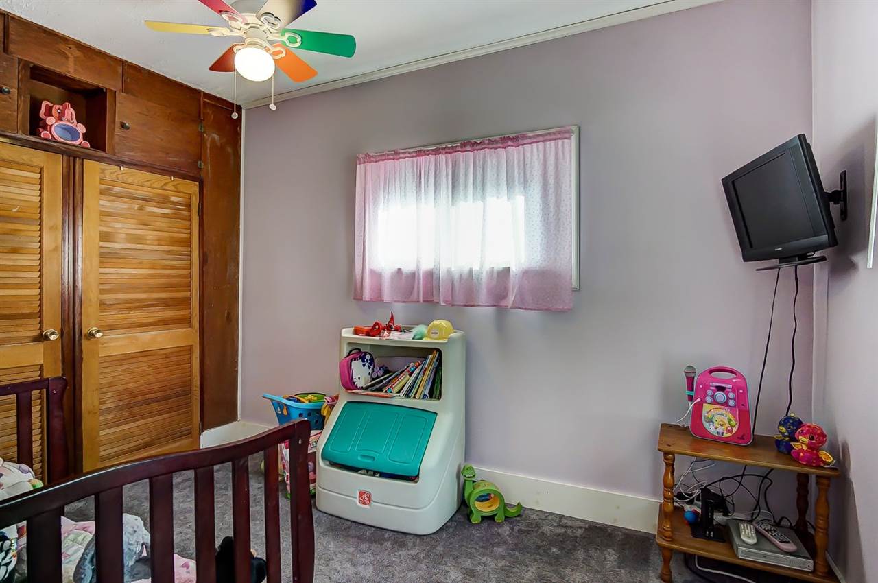 237 West Oak Street Butler, IN 46721 - Photo 14 of 25