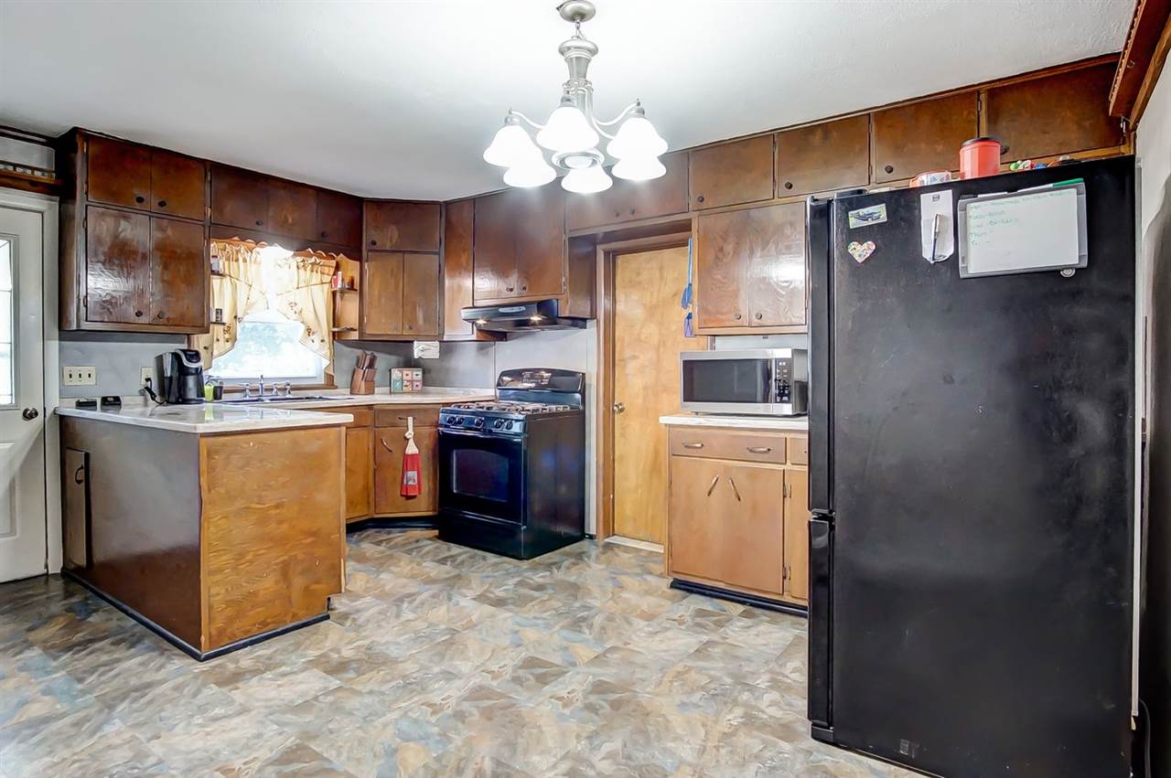 237 West Oak Street Butler, IN 46721 - Photo 8 of 25