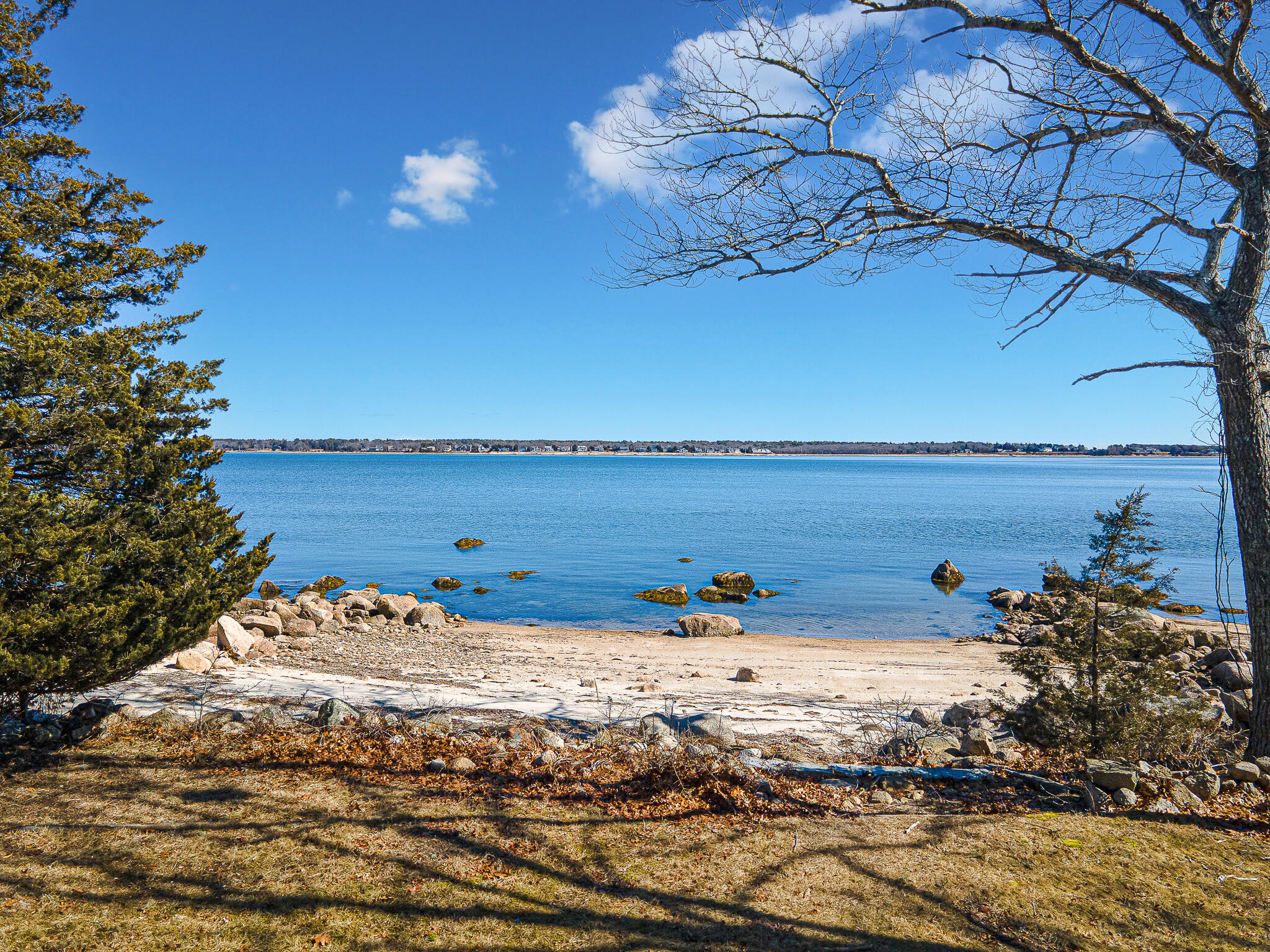 16 Spinnaker Lane Marion, MA 02738 - Photo 5 of 19 Lawn to Beach