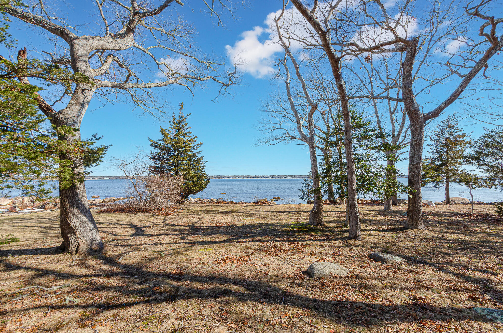 16 Spinnaker Lane Marion, MA 02738 - Photo 7 of 19 Lawn