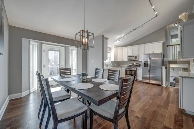 $519,000 | 1126 Starlite Court, Naperville, IL 60564