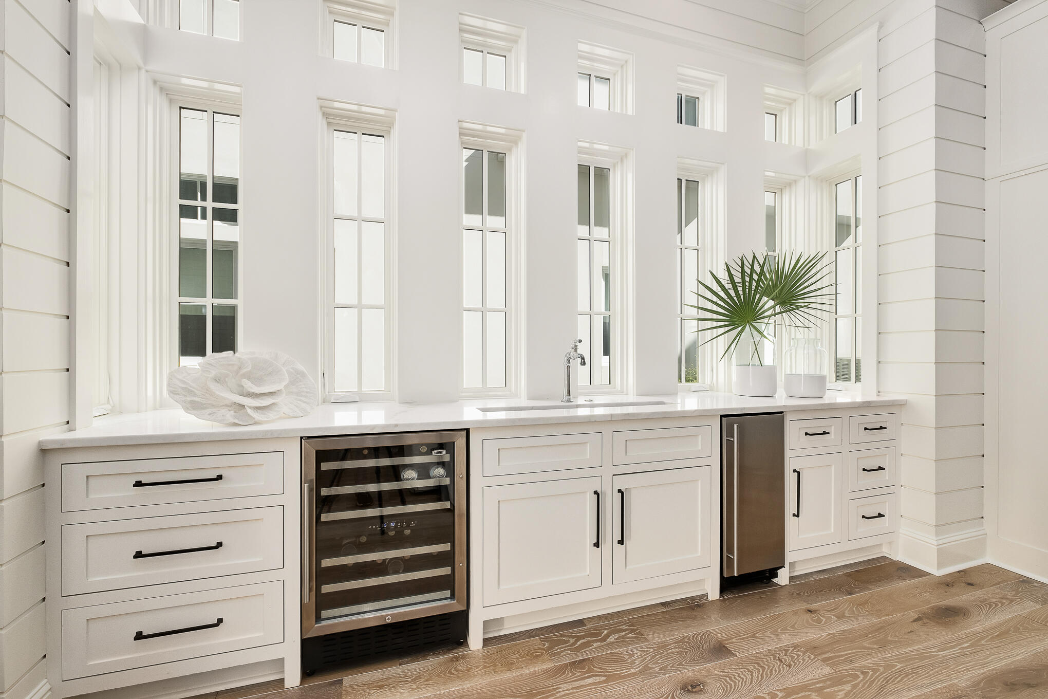 29 Bennett Santa Rosa Beach, FL 32459 - Photo 24 of 78 a bathroom with cabinets and window