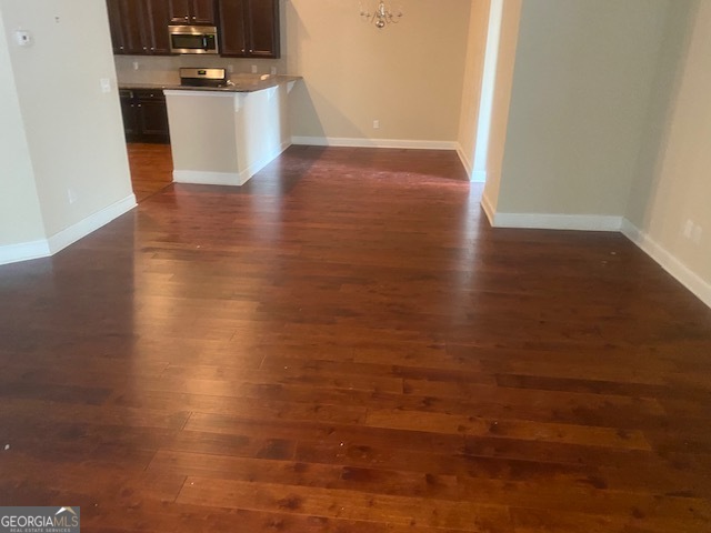 902 Cascade Park Drive Southwest Atlanta, GA 30331 - Photo 6 of 21