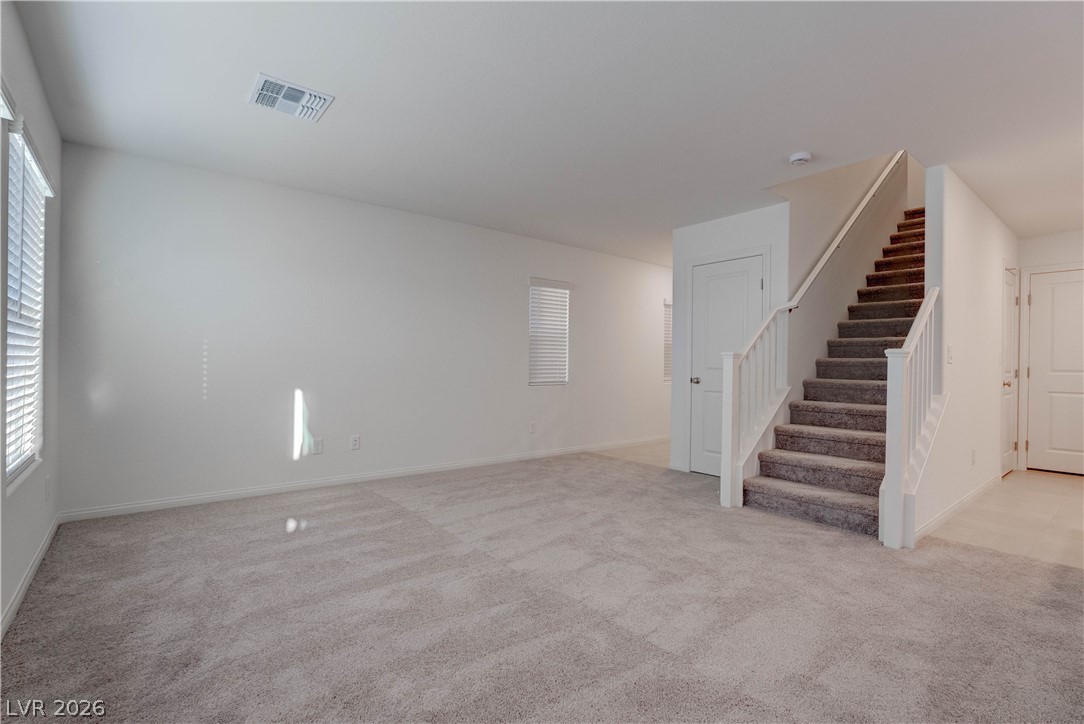 9256 Innot Avenue Las Vegas, NV 89148 - Photo 3 of 34