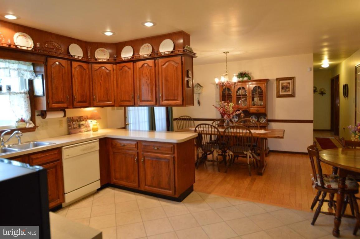 600 Pine Hill Road Lititz, PA 17543 - Photo 14 of 40