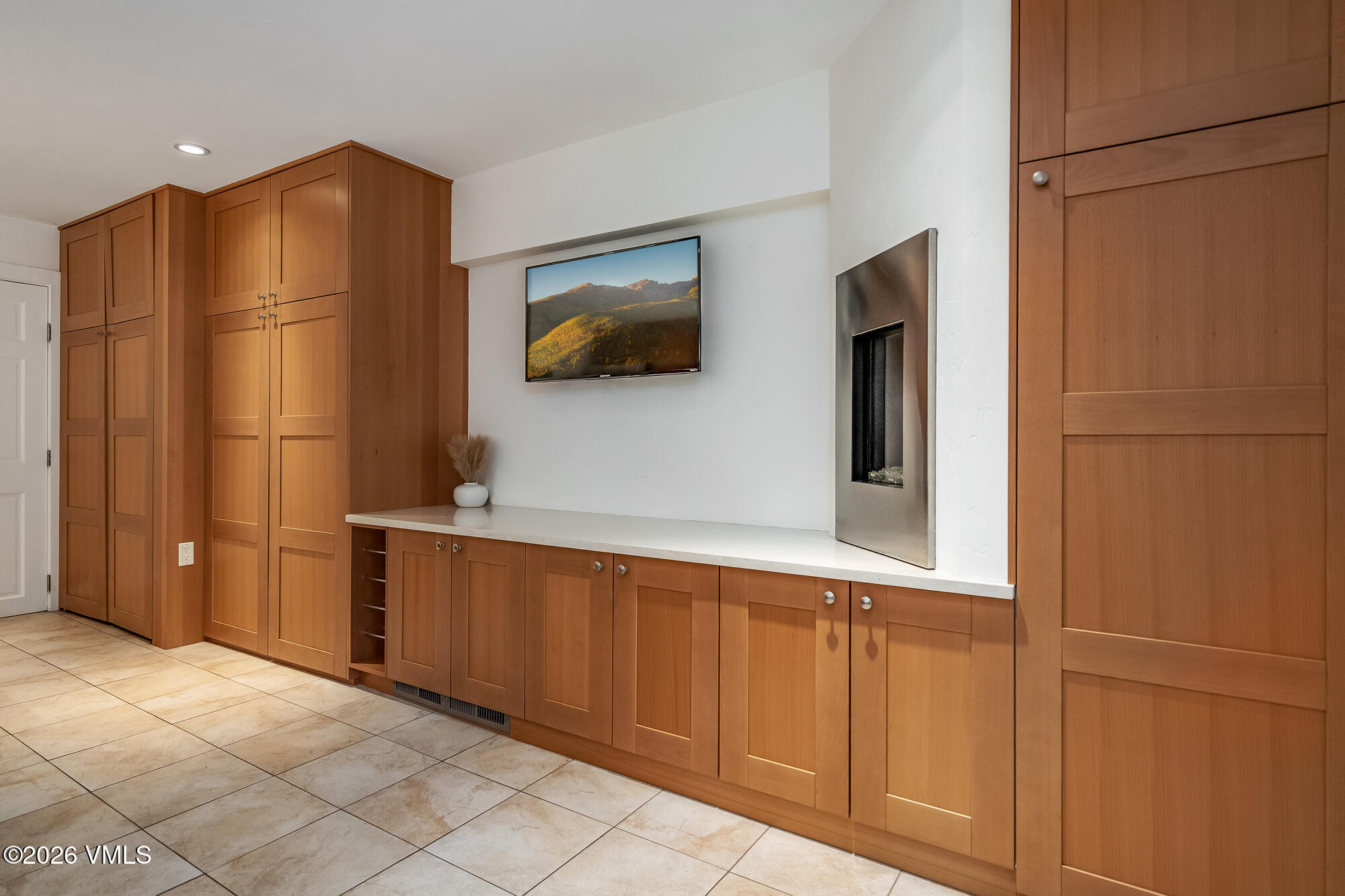 4640 Vail Racquet Club Drive, Unit 2 Vail, CO 81657 - Photo 15 of 46 Living Room