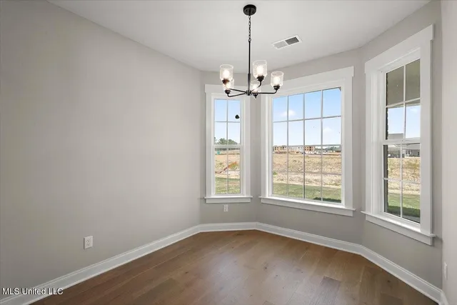 $366,900 | 804 Coahoma Court, Nesbit, MS 38651