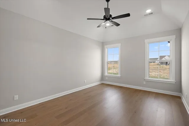 $366,900 | 804 Coahoma Court, Nesbit, MS 38651