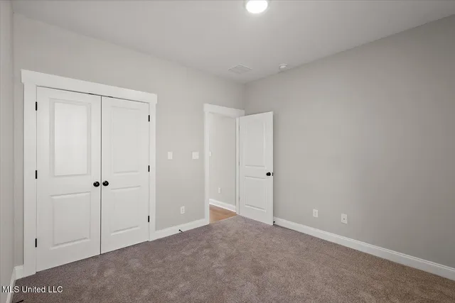 $366,900 | 804 Coahoma Court, Nesbit, MS 38651