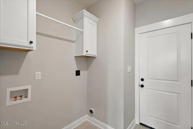 $366,900 | 804 Coahoma Court, Nesbit, MS 38651