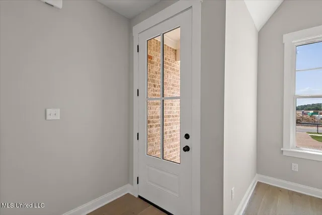 $366,900 | 804 Coahoma Court, Nesbit, MS 38651