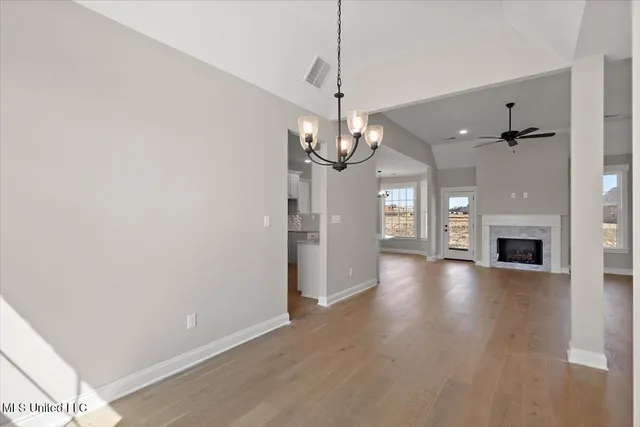 $366,900 | 804 Coahoma Court, Nesbit, MS 38651