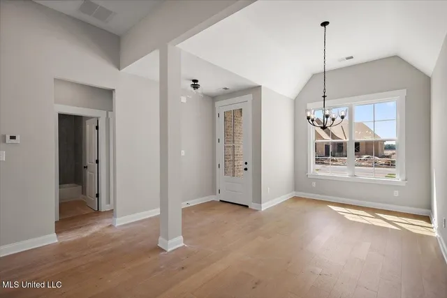 $366,900 | 804 Coahoma Court, Nesbit, MS 38651