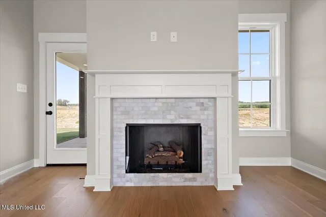 $366,900 | 804 Coahoma Court, Nesbit, MS 38651