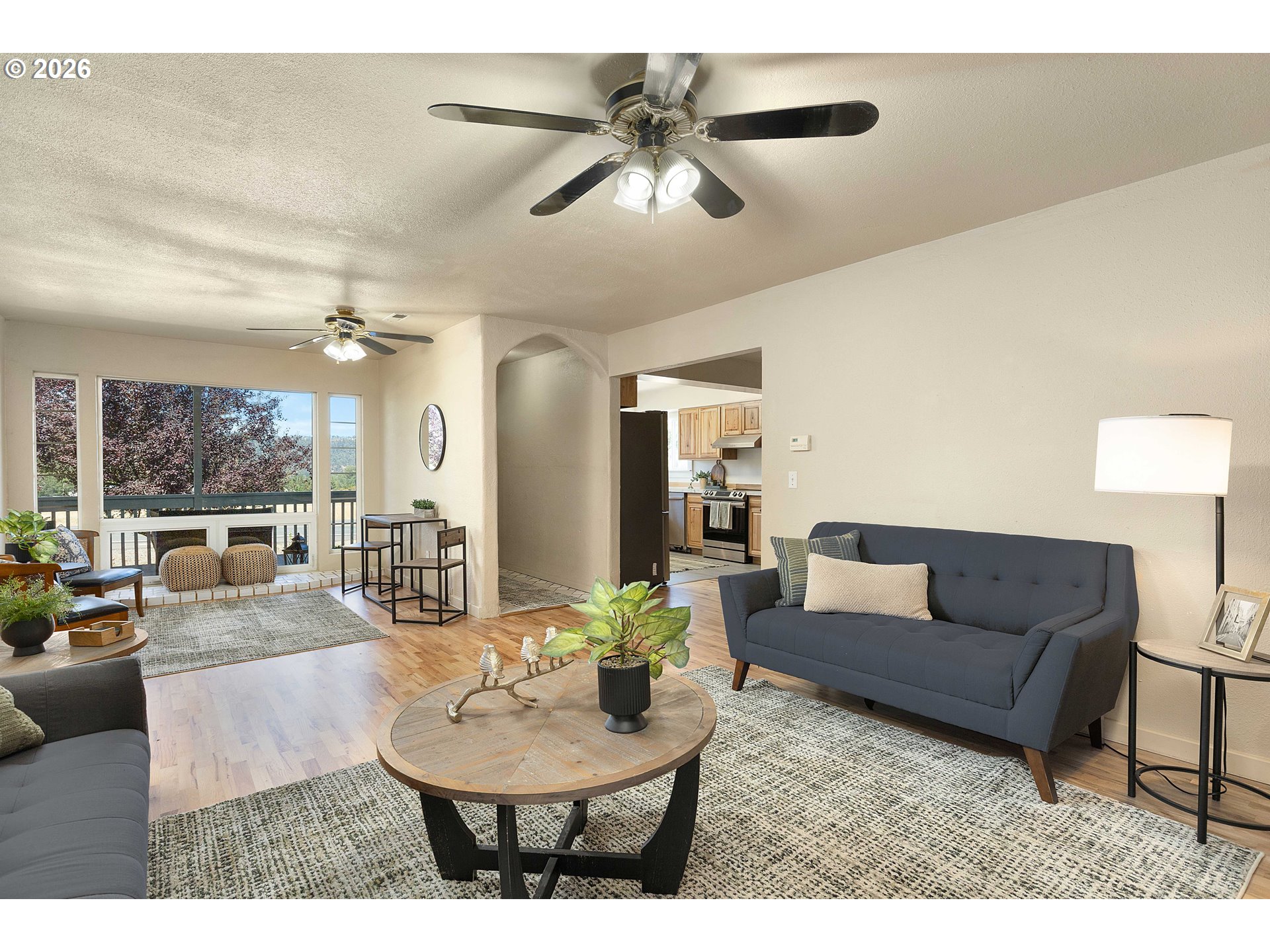 1402 Lookingglass Road Roseburg, OR 97471 - Photo 7 of 37