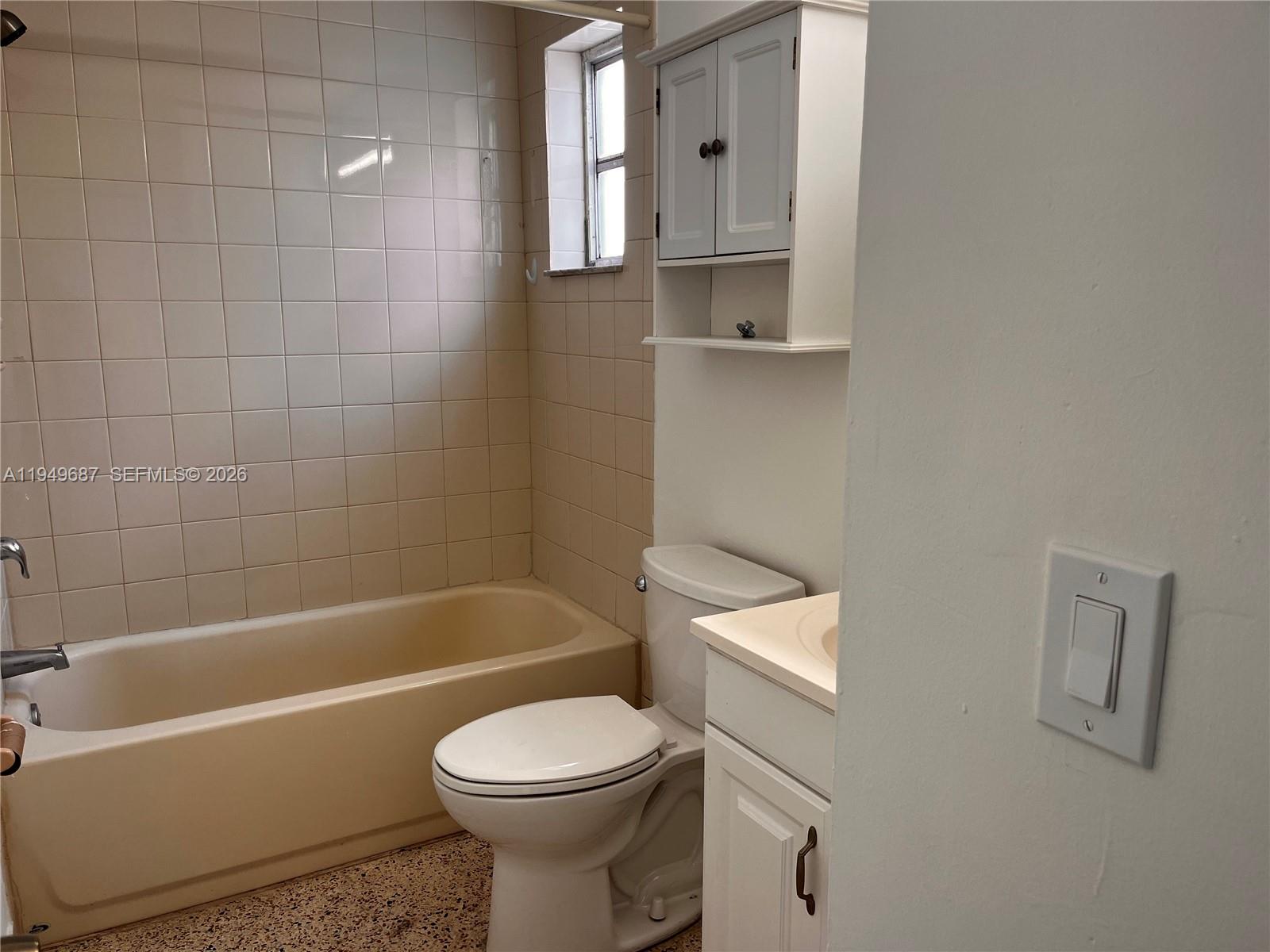 928 Southwest 30th Avenue, Unit 11 Miami, FL 33135 - Photo 11 of 22