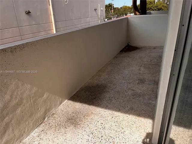 $2,000 | 928 Southwest 30th Avenue, Unit 11, Miami, FL 33135