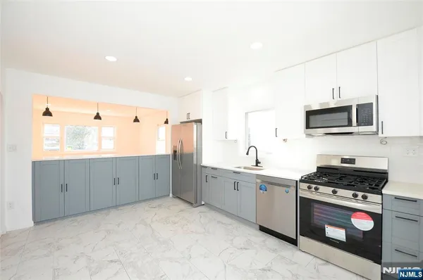 $3,800 | 319 7th Street, Fairview, NJ 07022