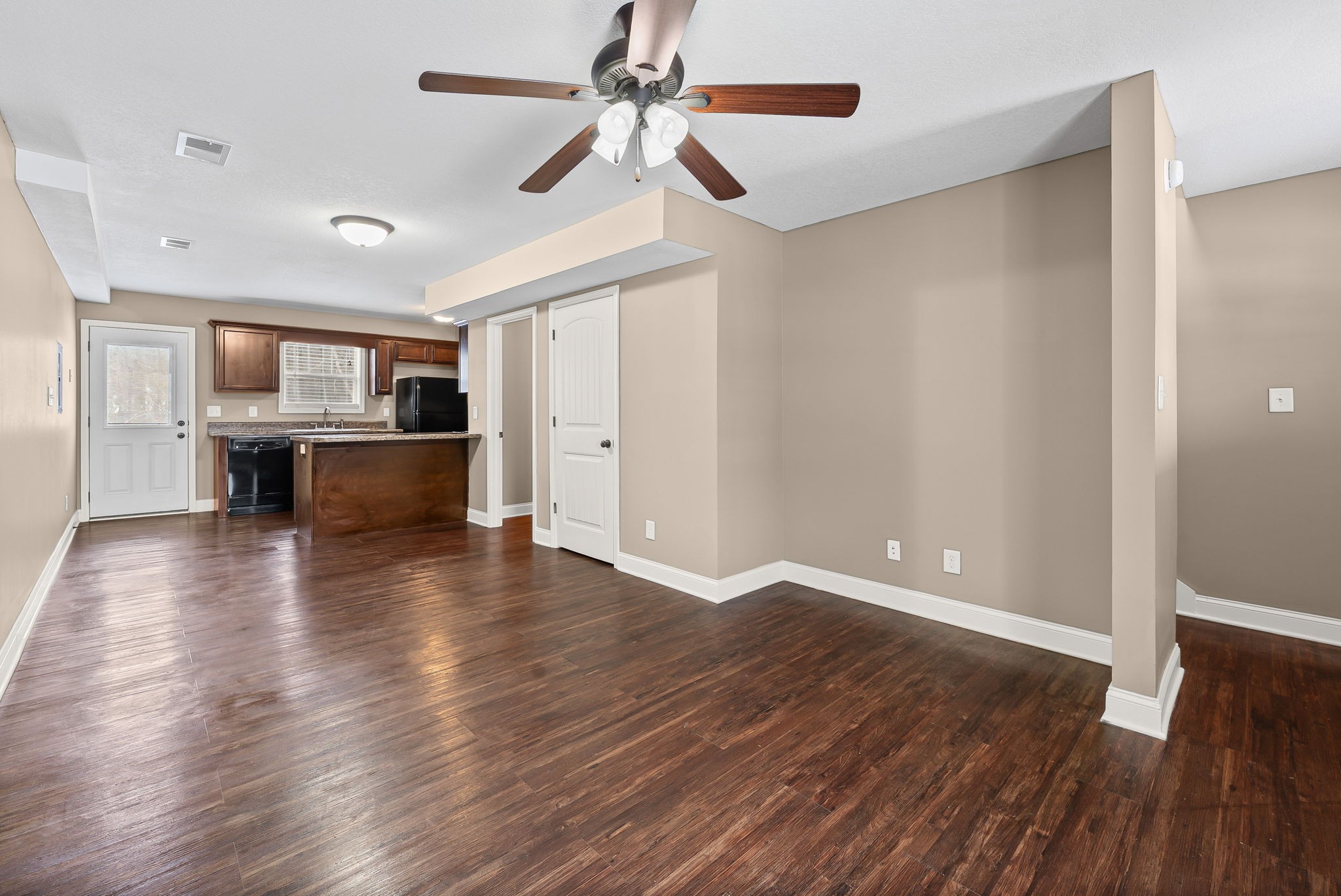 1761 Spring Water Drive, Unit B Clarksville, TN 37040 - Photo 6 of 28