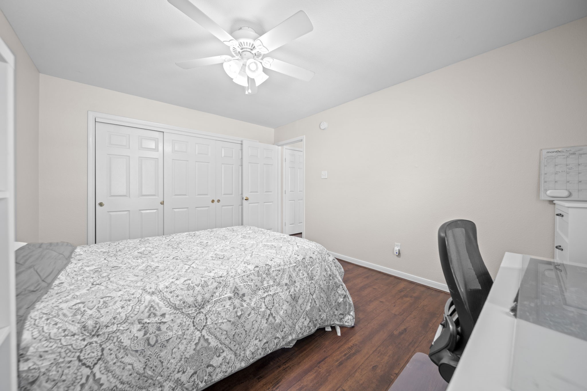 20727 Shadow Mill Court Katy, TX 77450 - Photo 35 of 48 a bedroom with a bed a desk and chair