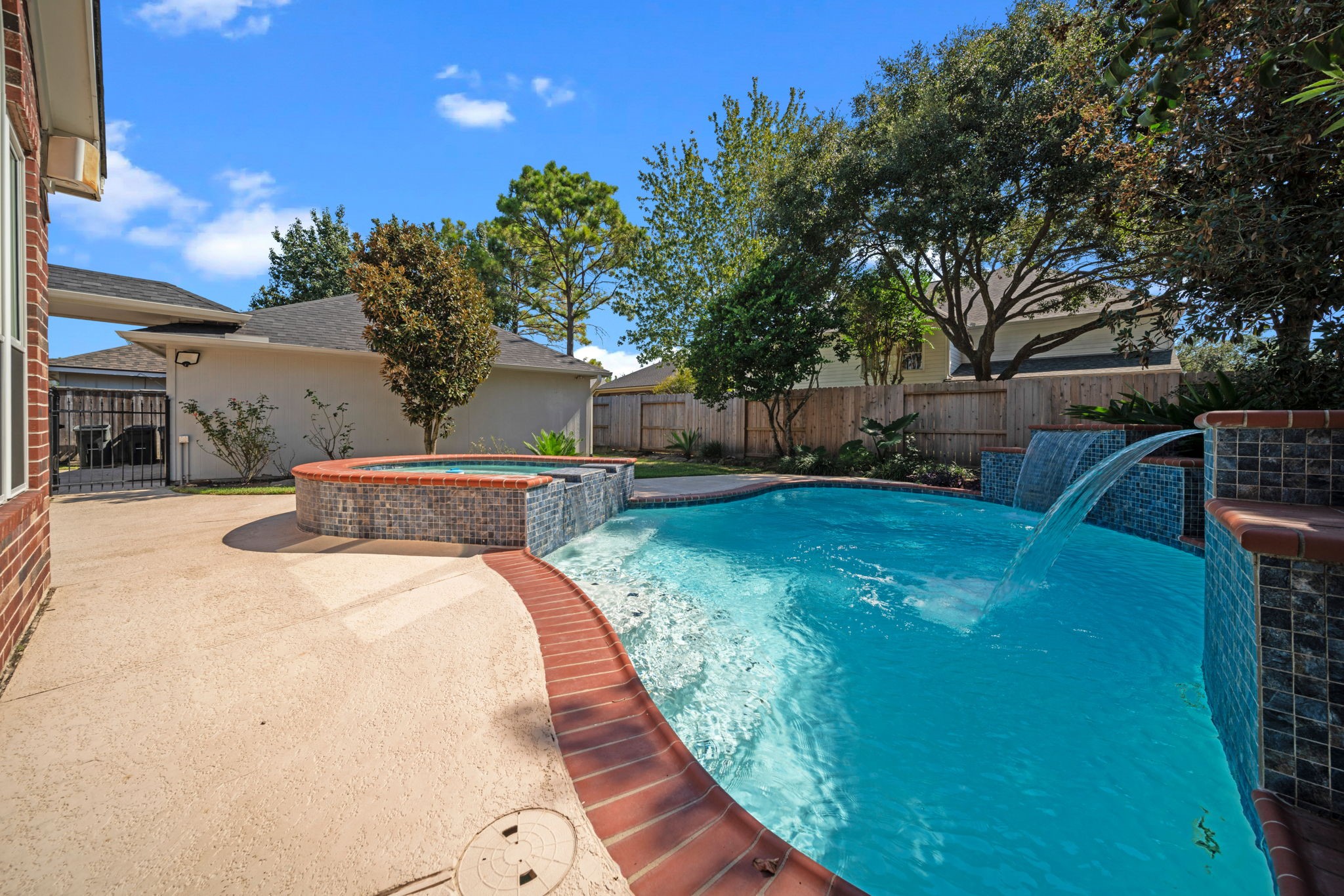 20727 Shadow Mill Court Katy, TX 77450 - Photo 37 of 48 a view of backyard with outdoor seating