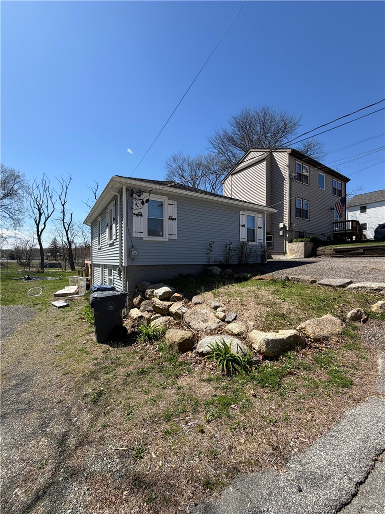 85 Pleasant Street Warwick, RI 02886 - Photo 12 of 12