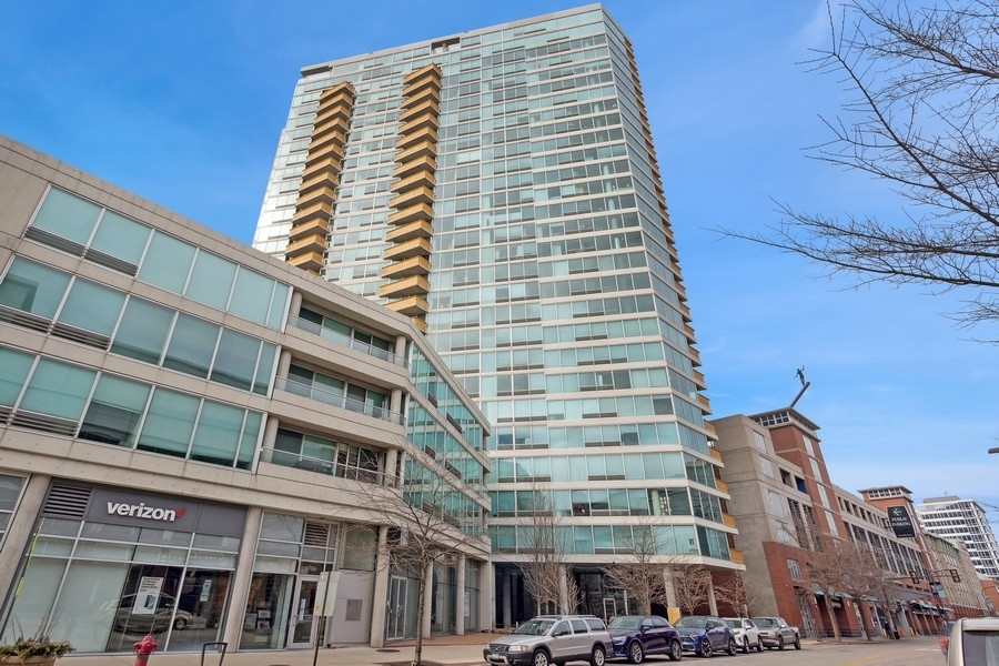 1720 Maple Avenue, Unit 405 Evanston, IL 60201 - Photo 1 of 17 a front view of a building