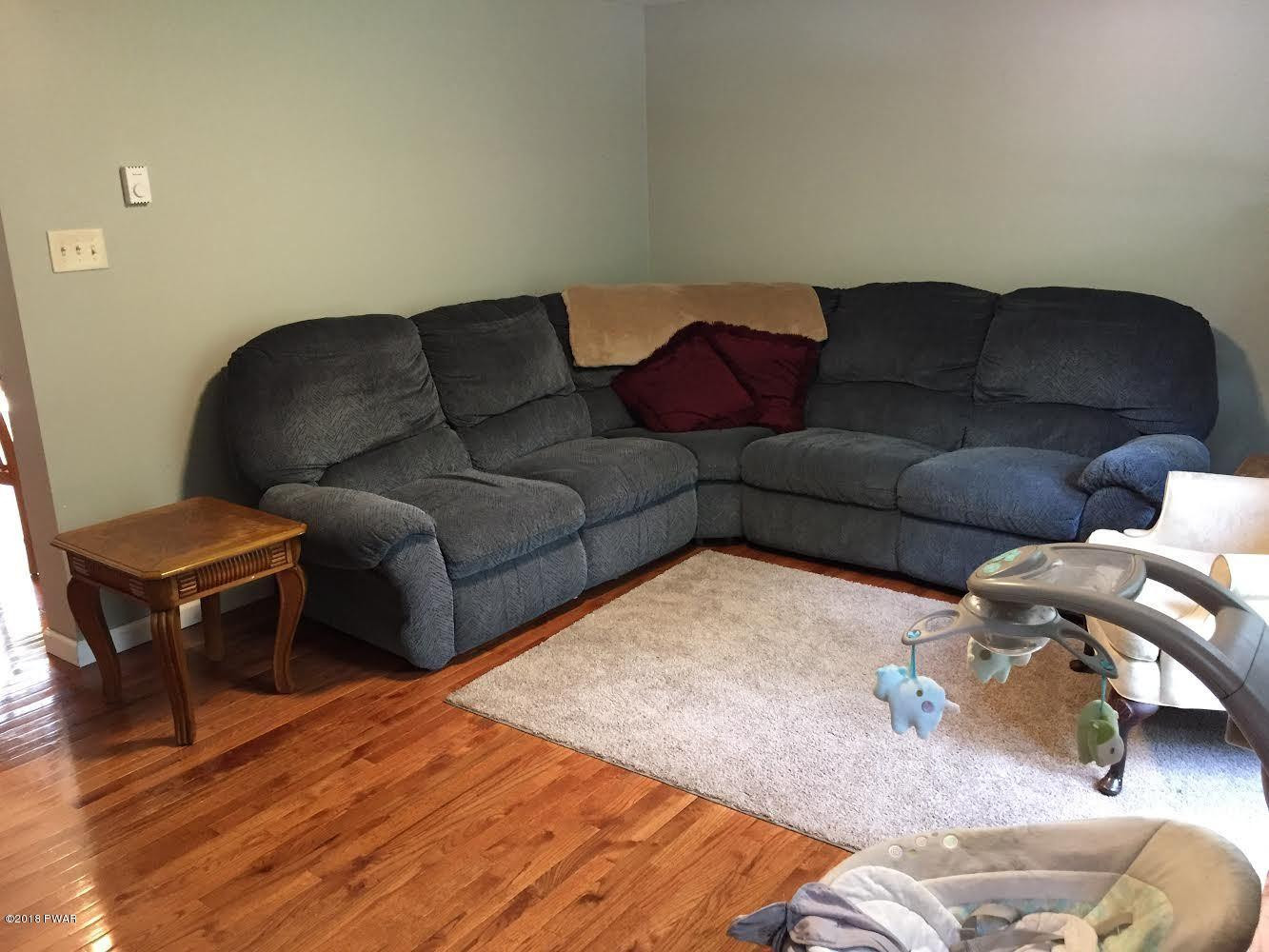 34 Deer Run Road Hawley, PA 18428 - Photo 10 of 16 Livingroom
