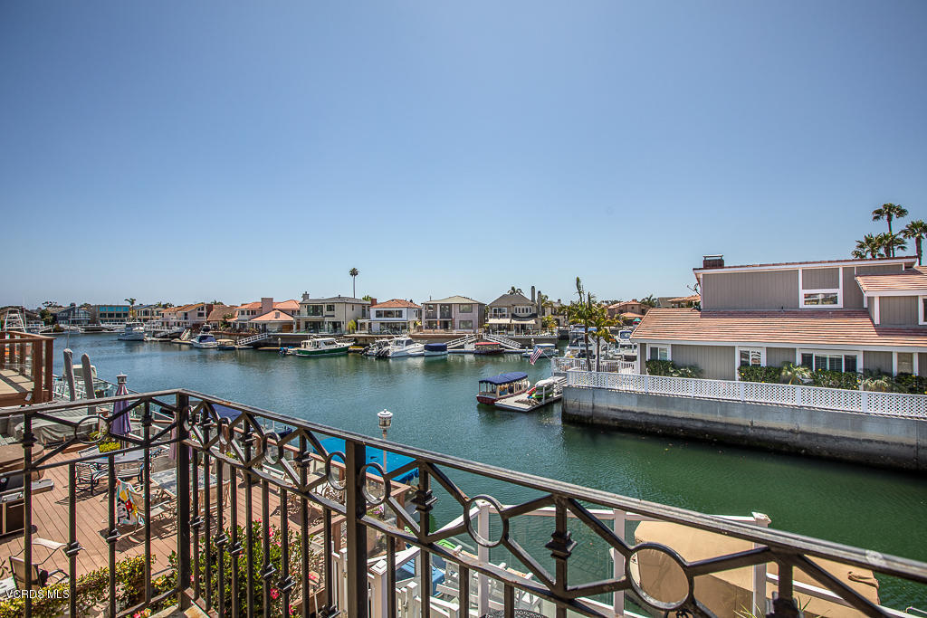 2011 Peninsula Road Oxnard, CA 93035 - Photo 22 of 46 2011 Peninsula Road - HsH Prod.-48