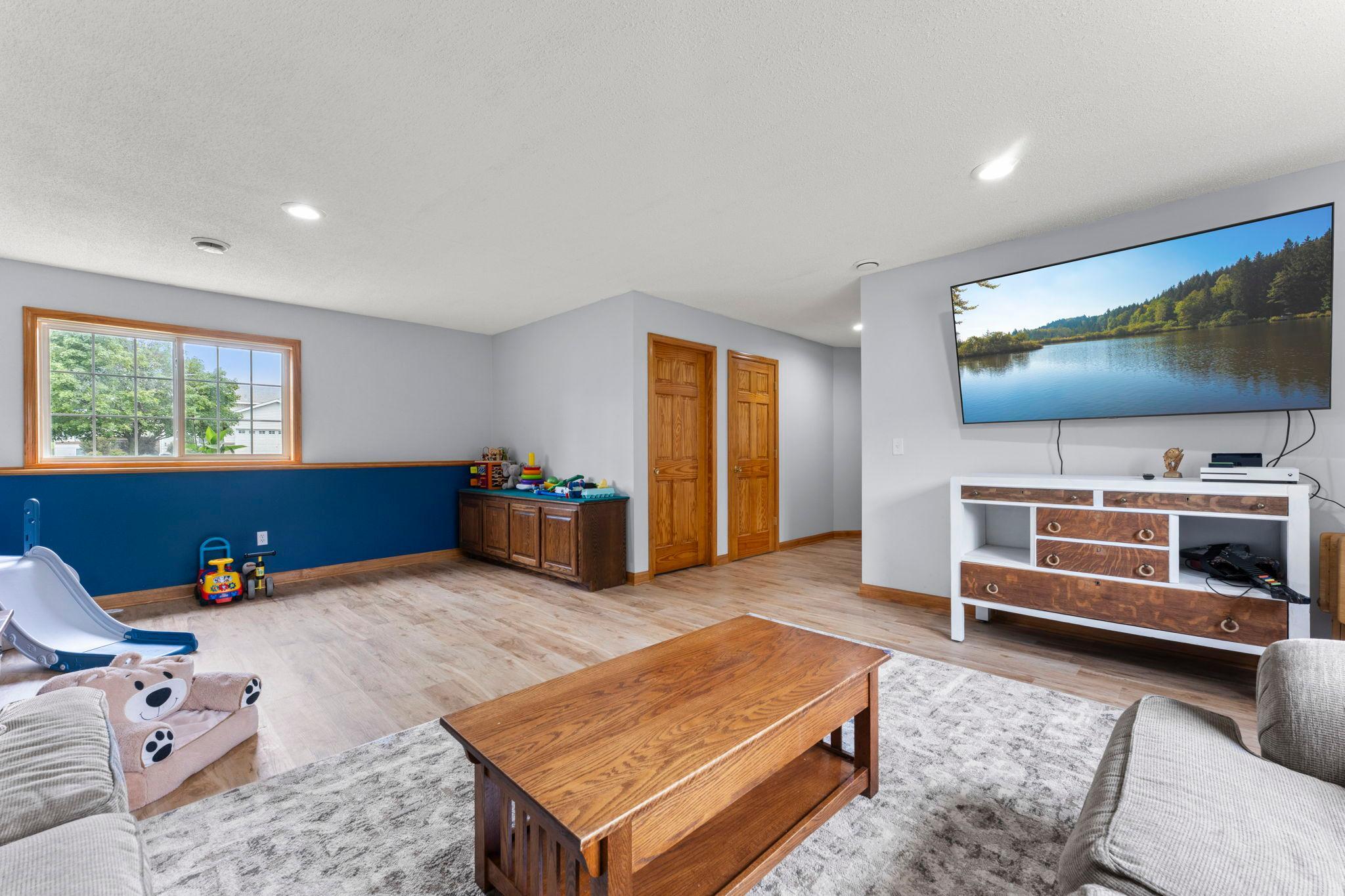 2033 Joe's Lake Road Cambridge, MN 55008 - Photo 37 of 61 Gallery Image 37