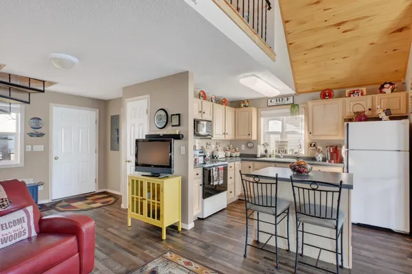 $599,900 | 2666 North Lake Miltona Drive Northeast, Miltona, MN 56354