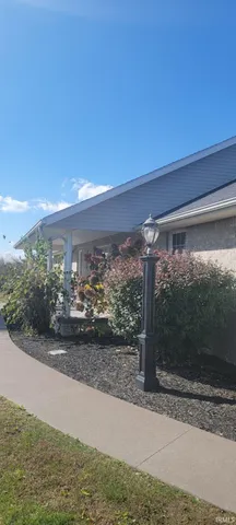 $520,000 | 7739 North 1000 East, Montgomery, IN 47558