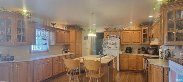 $520,000 | 7739 North 1000 East, Montgomery, IN 47558