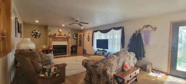 $520,000 | 7739 North 1000 East, Montgomery, IN 47558