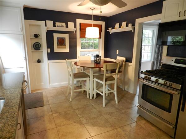 12 Powder House Rd Extension Medford, MA 02155 - Photo 8 of 20