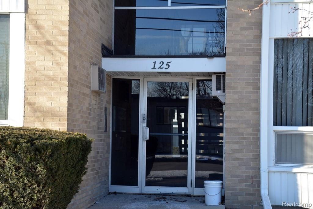 125 East 14 Mile Road, Unit 11 Birmingham, MI 48009 - Photo 3 of 25
