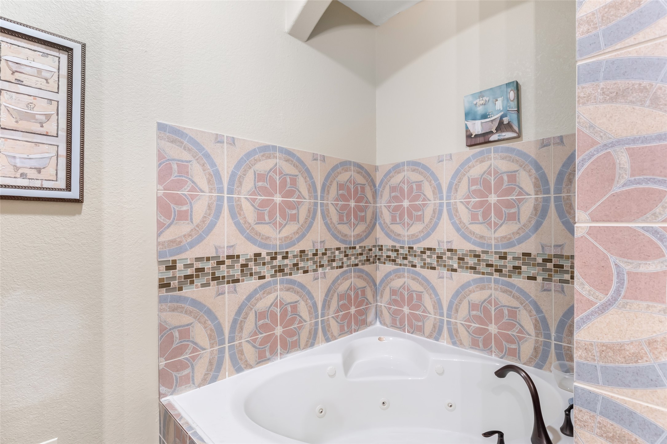 15123 Lindstrom Road Crosby, TX 77532 - Photo 24 of 39 a bathroom with double vanity sinks and a mirror