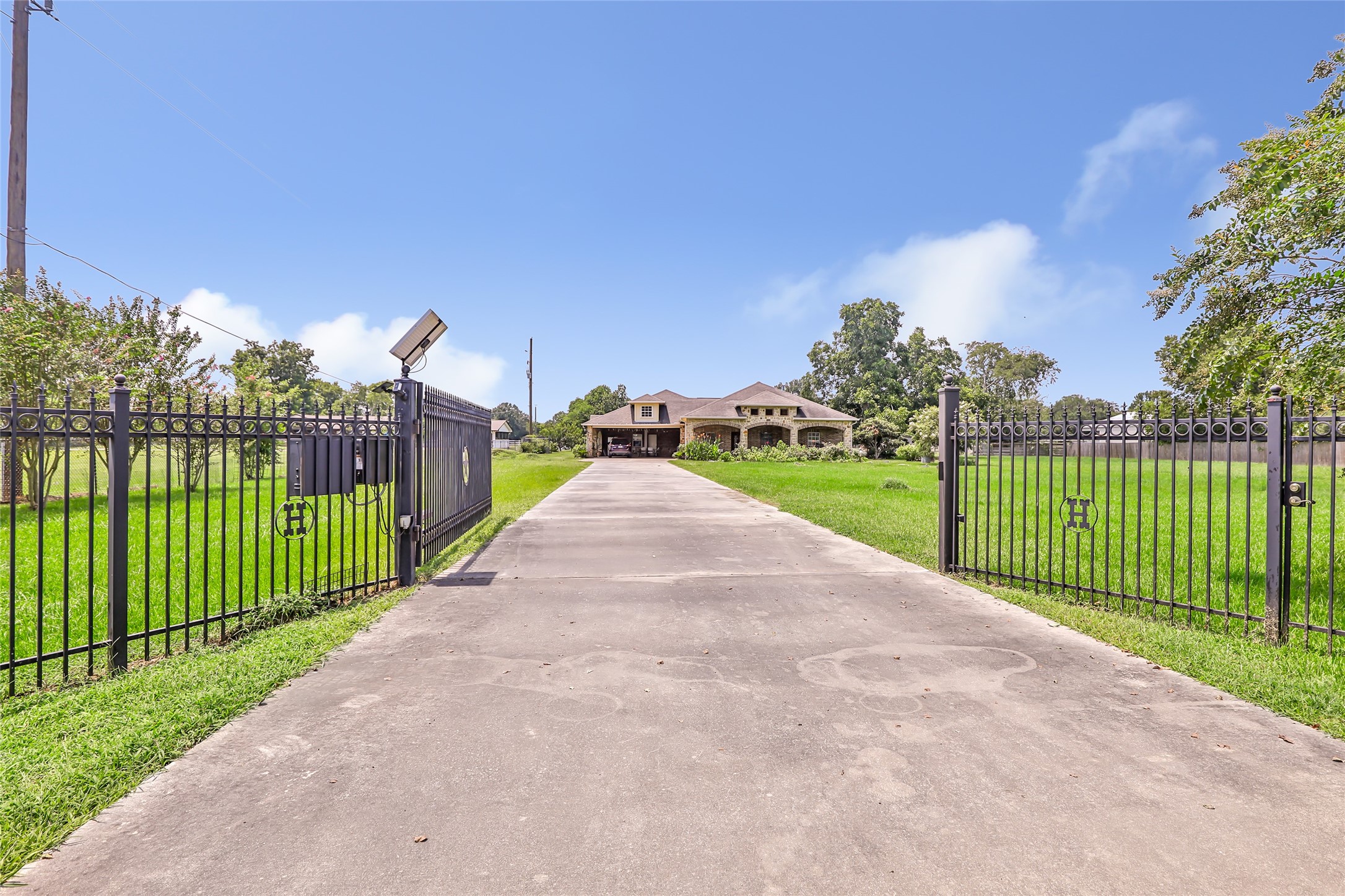 15123 Lindstrom Road Crosby, TX 77532 - Photo 6 of 39 a view of a park with iron fence