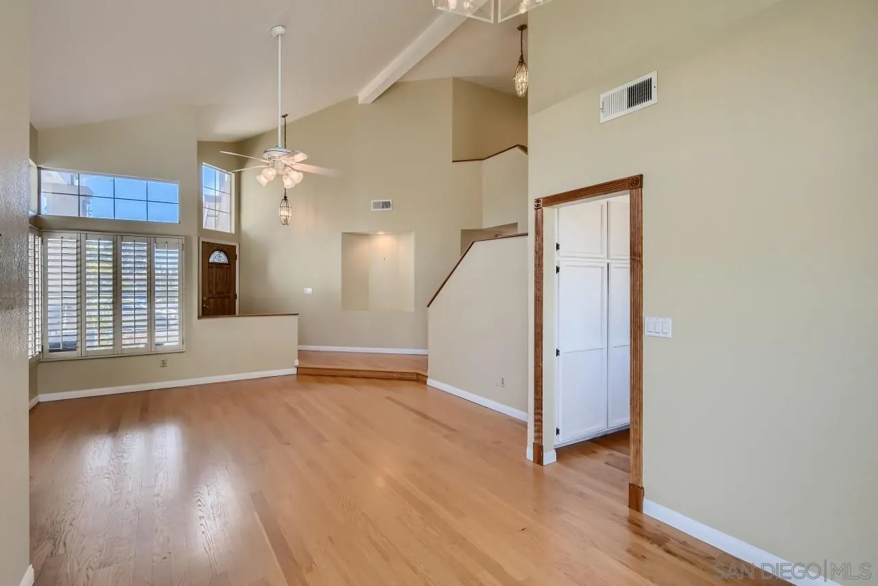 11697 River Rim Road San Diego, CA 92126 - Photo 5 of 44 Gallery Image 5