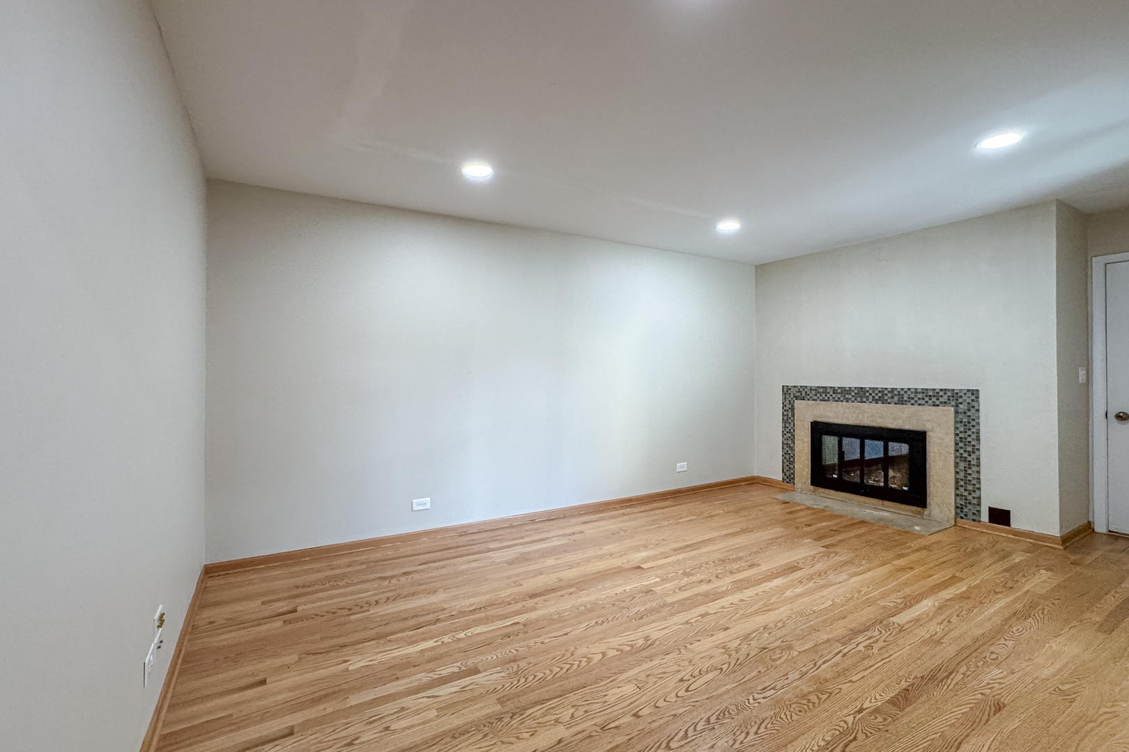 416 Swallow Lane Deerfield, IL 60015 - Photo 3 of 29
