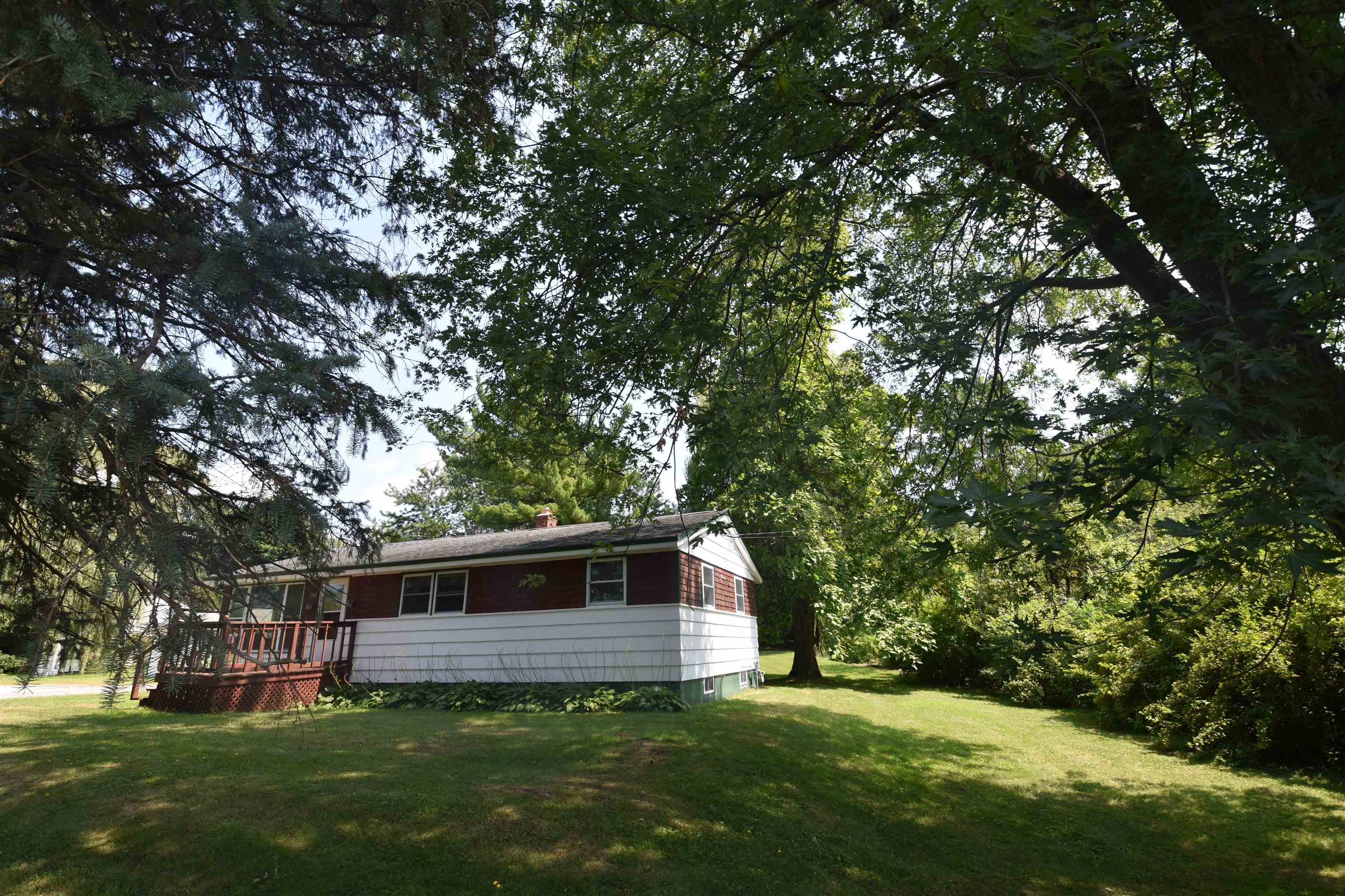 144 Sheldon Road St. Albans Town, VT 05478 - Photo 3 of 29