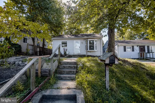$255,000 | 6609 Clinglog Street, Capitol Heights, MD 20743