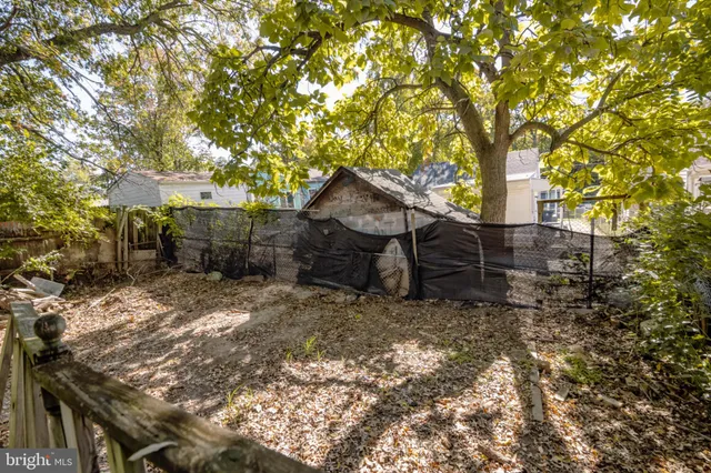 $255,000 | 6609 Clinglog Street, Capitol Heights, MD 20743