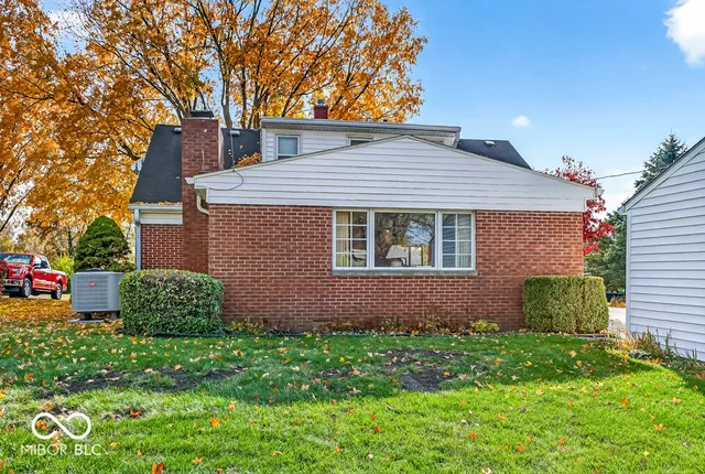 $285,000 | 1730 Tulip Drive, Homecroft, IN 46227