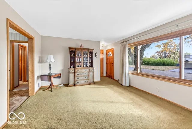 $285,000 | 1730 Tulip Drive, Homecroft, IN 46227