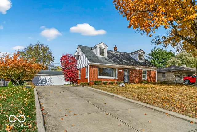 $285,000 | 1730 Tulip Drive, Homecroft, IN 46227