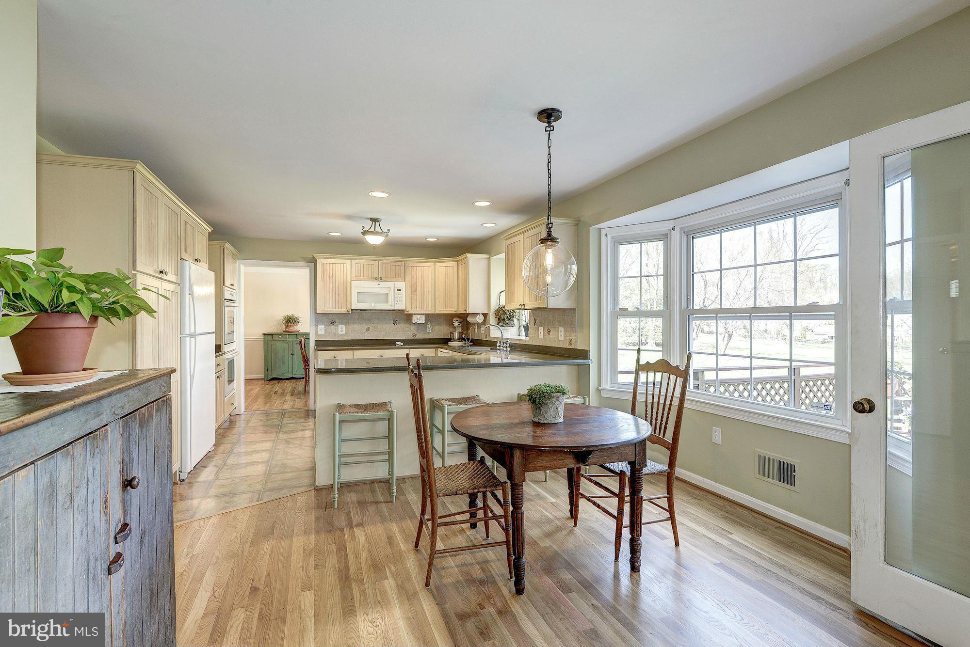 1211 Old Stable Road McLean, VA 22102 - Photo 6 of 20 Kitchen and Breakfast Room