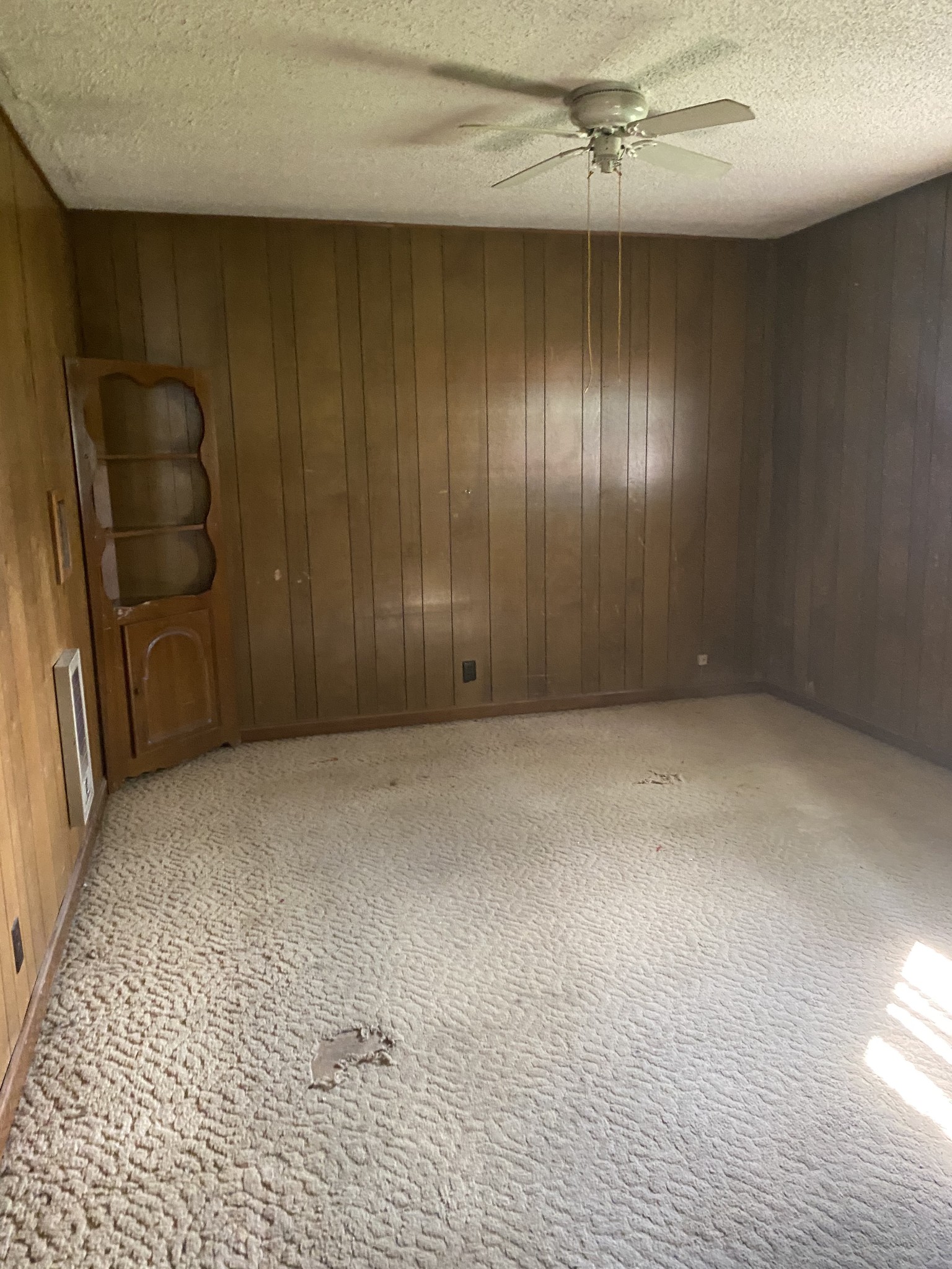 136 New Deal Potts Road Cottontown, TN 37048 - Photo 17 of 24 an empty room with windows