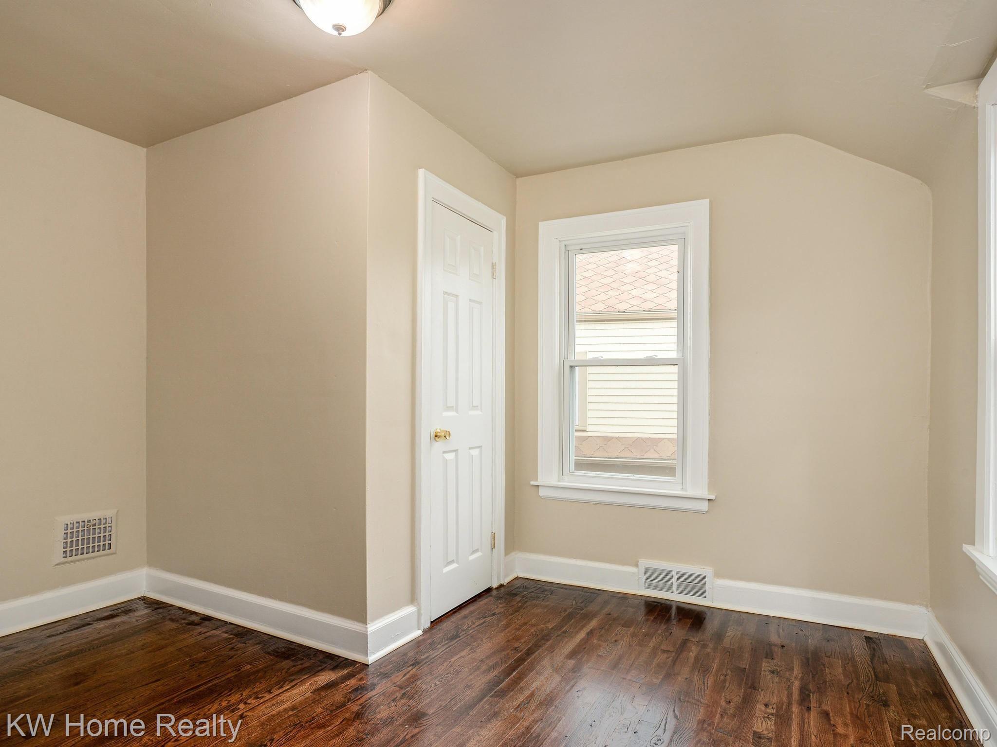 169 Ogemaw Road Pontiac, MI 48341 - Photo 18 of 22 169 Ogemaw Rd Pontiac MI 48341-011-003-169 Ogemaw0011-MLS_Size.jpg