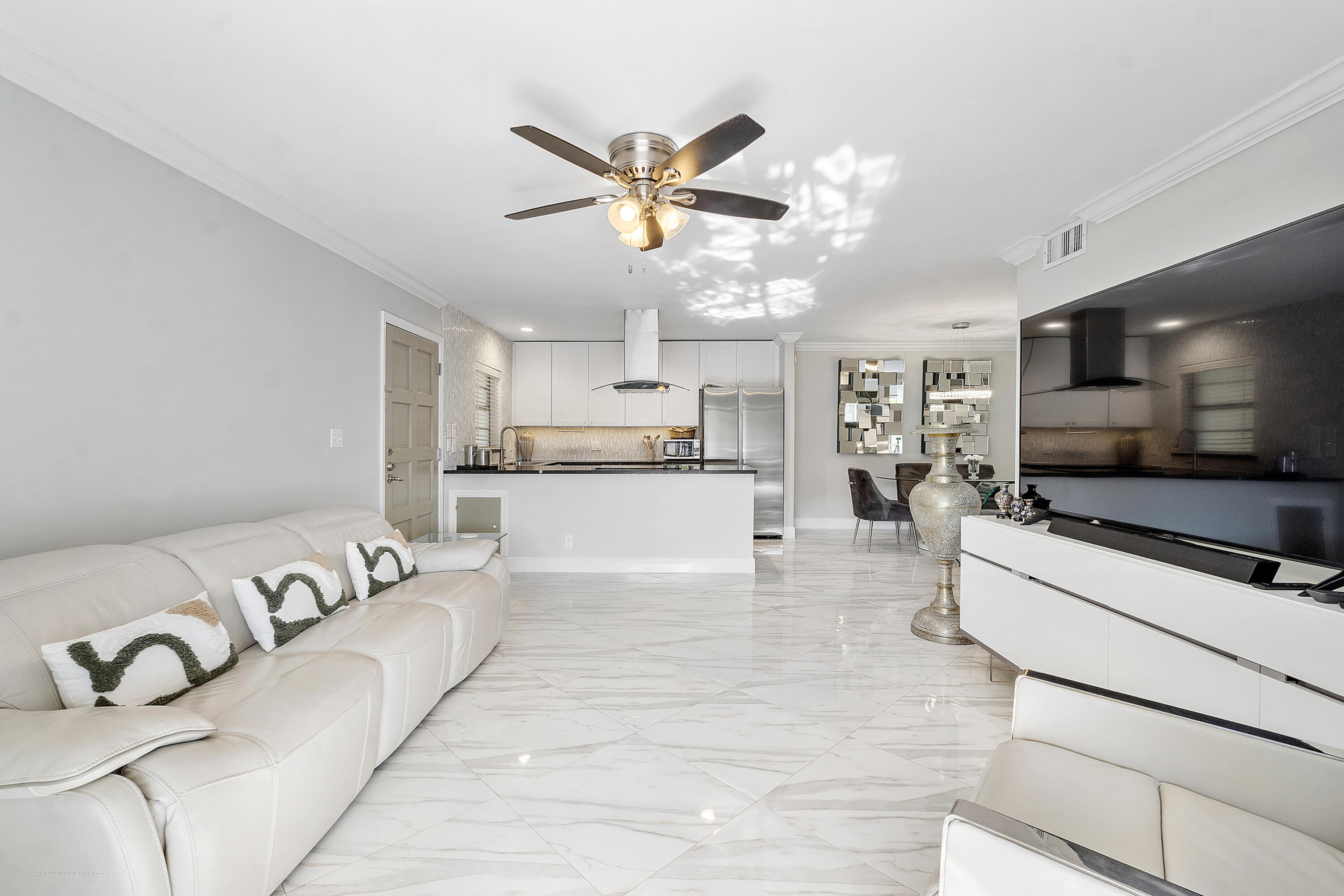 1100 Northwest 13th Street, Unit 292D Boca Raton, FL 33486 - Photo 8 of 39 Living Area and Kitchen